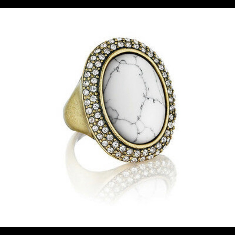 Chloe + Isabel Statement ring
